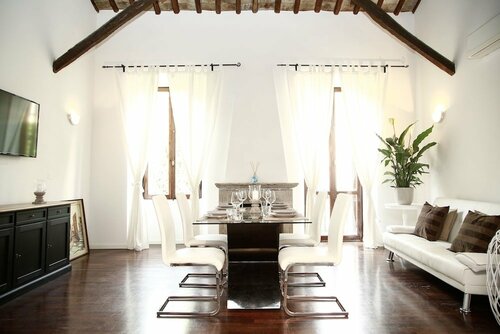 Vicolo Moroni Apartment