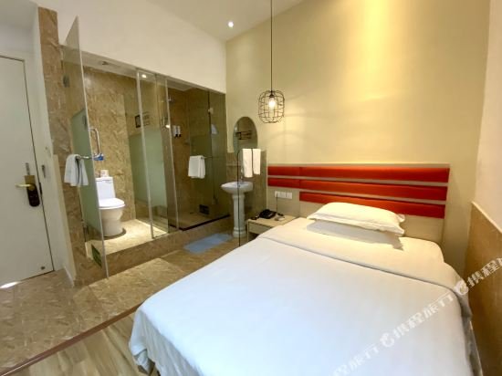 Фото Phoenix Hostel