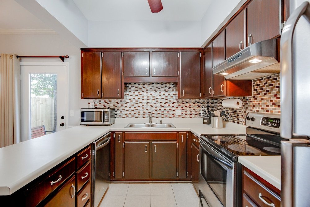 Фото Long Blvd Condo Unit E3 - 2 Br Condo