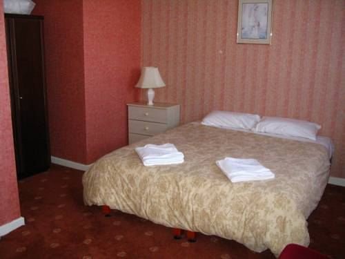 Фото Broadway Hotel