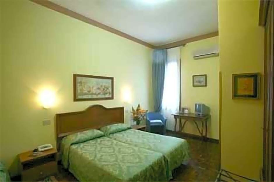 Фото Hotel Florida