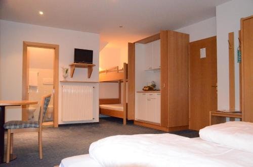 Фото Hotel Lengsteinerhof