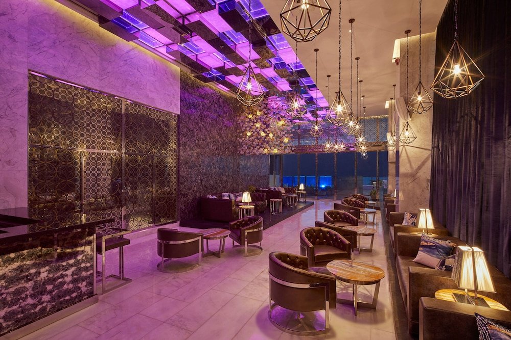 Фото Renaissance Dhaka Gulshan Hotel