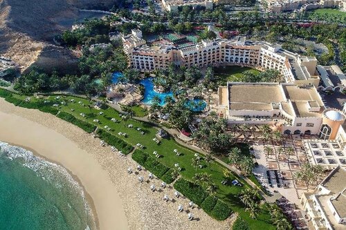 Гостиница DoubleTree by Hilton Muscat Al Waha в Омане