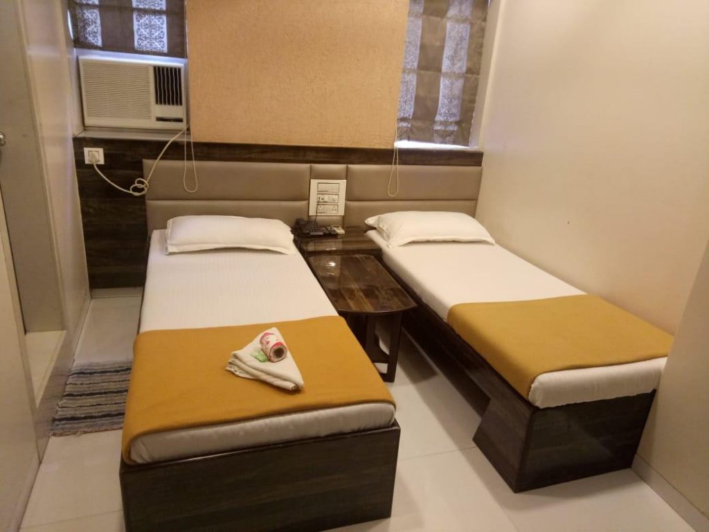 Фото Gulf Hotel Colaba