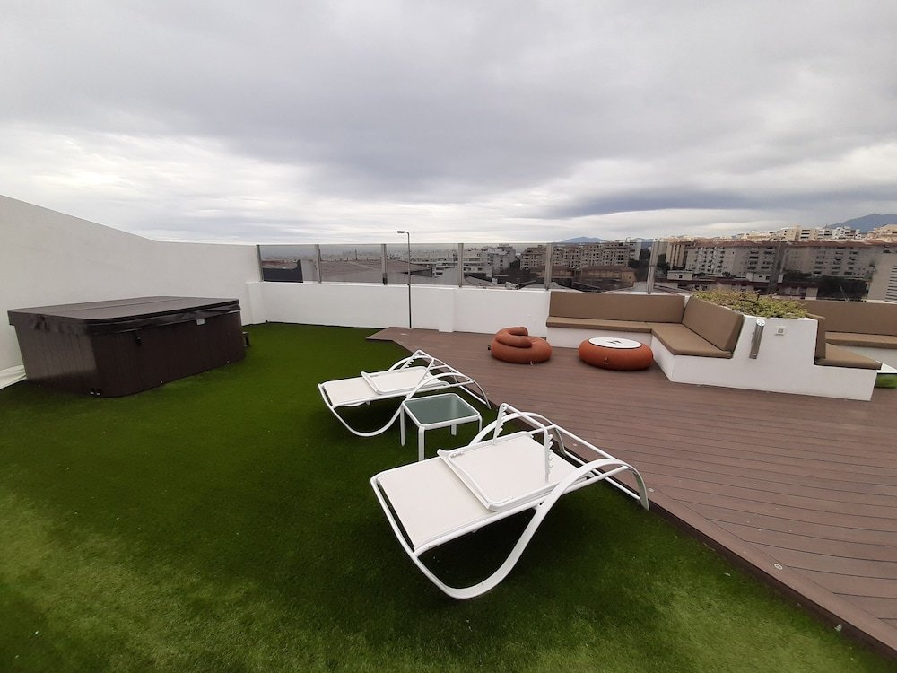 Фото Daos Suites Terrace Marbella