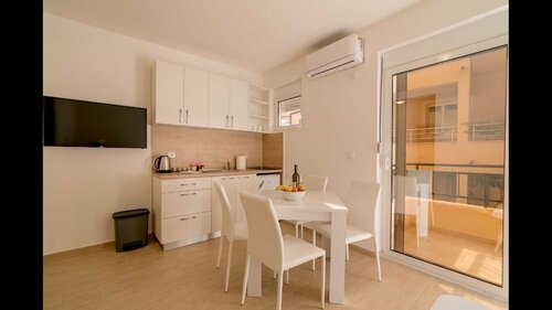 Апартаменты Sunny Apartments в Херцег-Нови