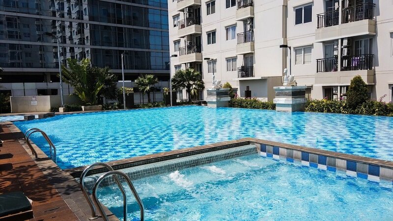 Гостиница Comfortable Signature Park Tebet Studio Apartment в Джакарте