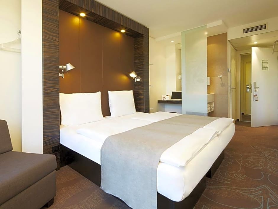 Фото B&b Hotel Dusseldorf City-Sud