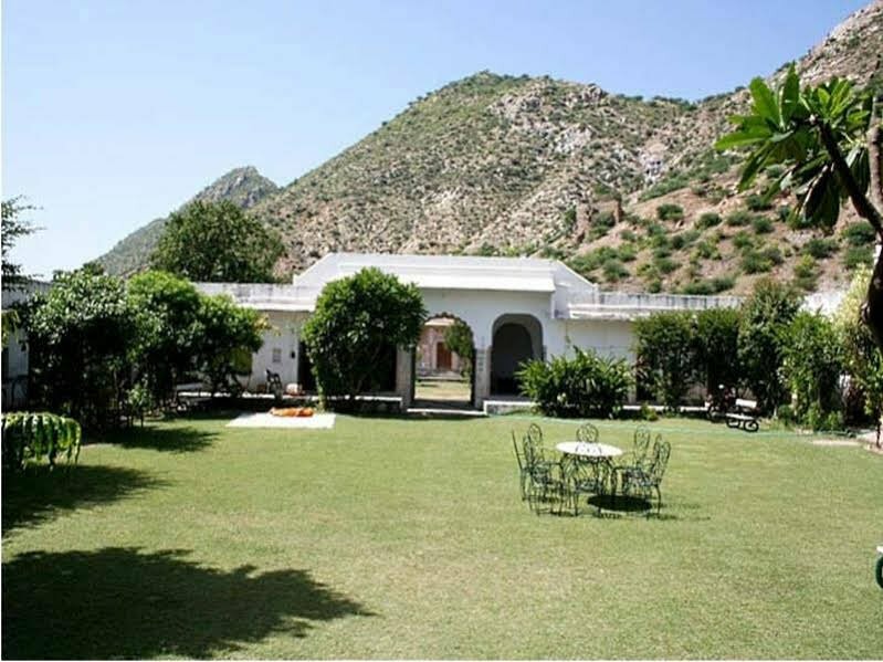 Hotel Khatana Palace