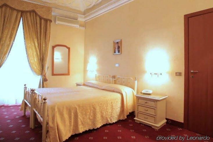 Гостиница Hotel San Giusto в Риме