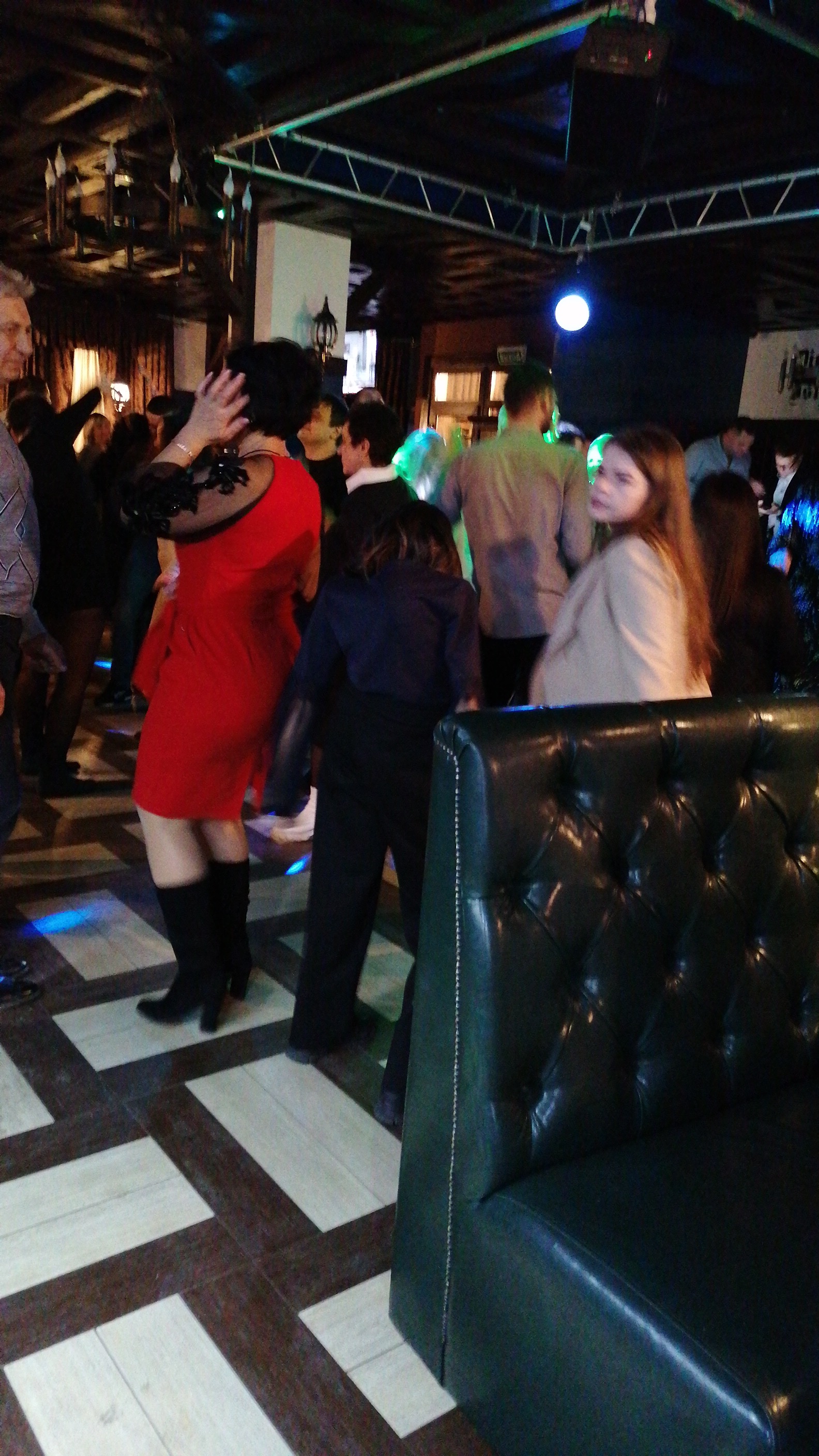 Фото Атмосфера