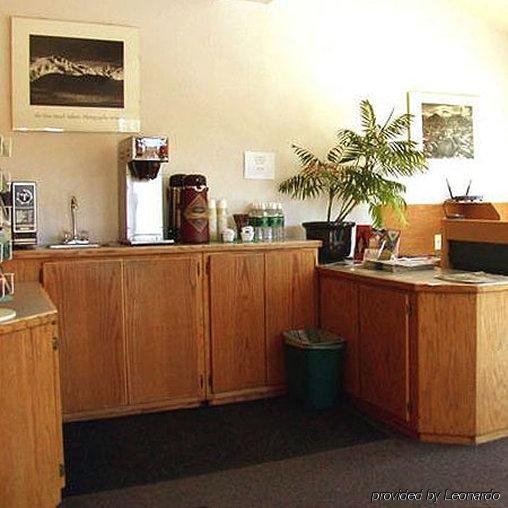 Фото Cedarwood Inn of Ashland