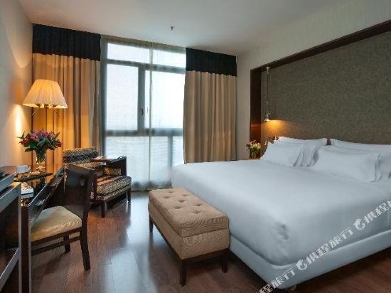 Фото Nh Collection Sevilla