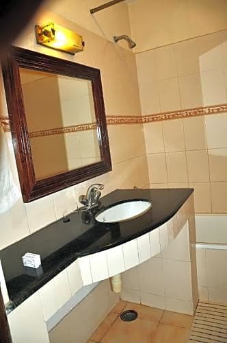 Фото Tibet Guest House