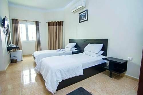 Гостиница Al Multaqa Hotel в Сухаре