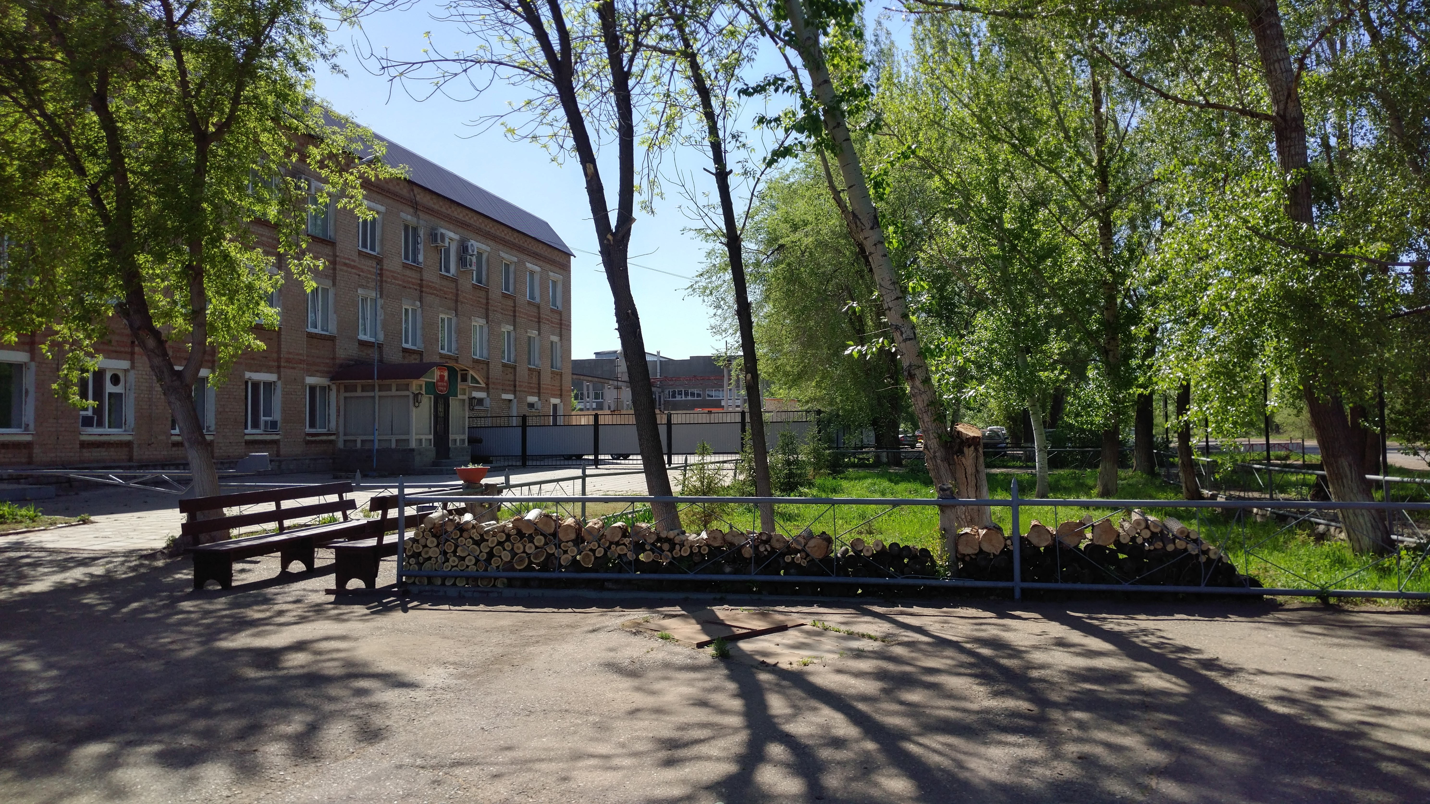 Фото отеля 2