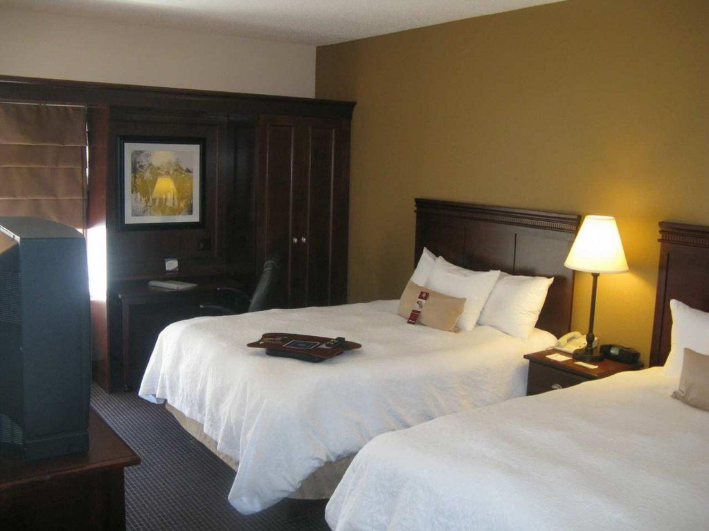 Фото Hampton Inn Sioux Falls