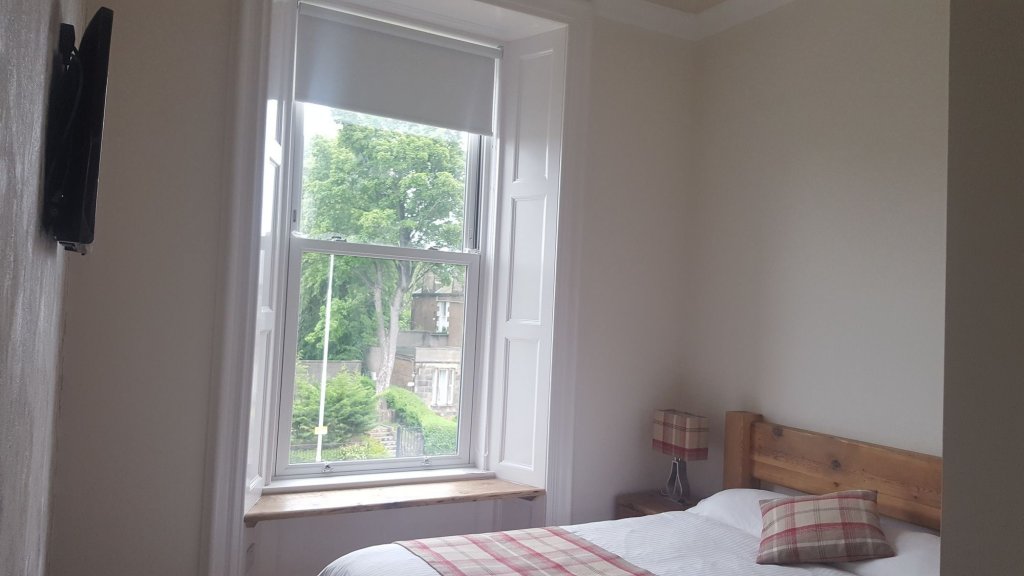 Фото 18 Craigmillar Park Guest House