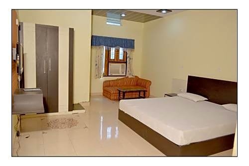 Фото Hotel Konark
