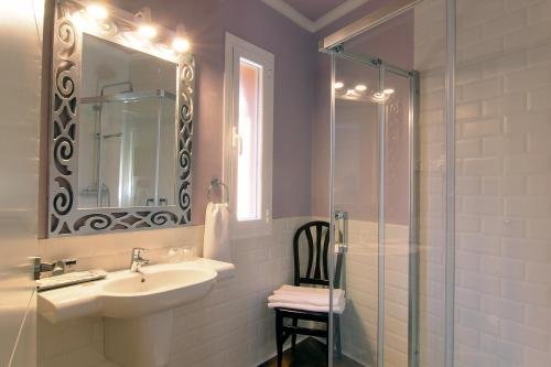 Фото Hostal los Castañuelos