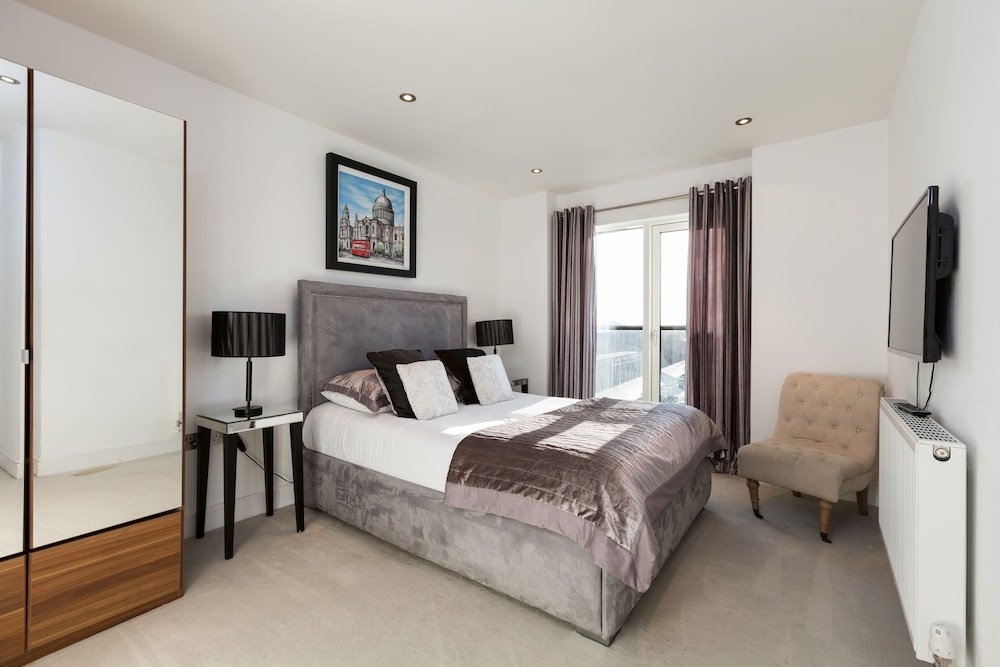 Фото City Courtyard Apartments & Penthouse