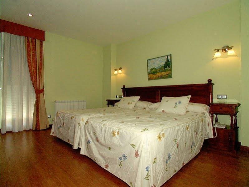 Фото Hotel Villalegre