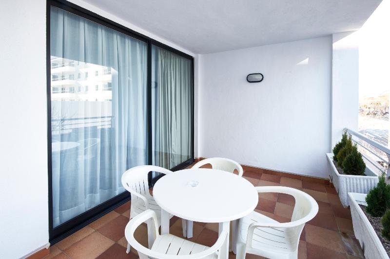 Фото Apartamentos Checkin Beatrix
