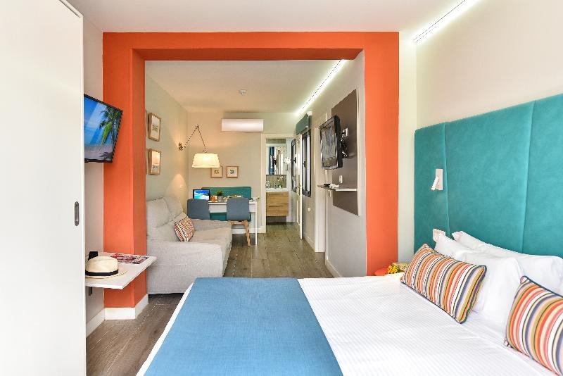 Фото Hotel Apartamentos Bajamar