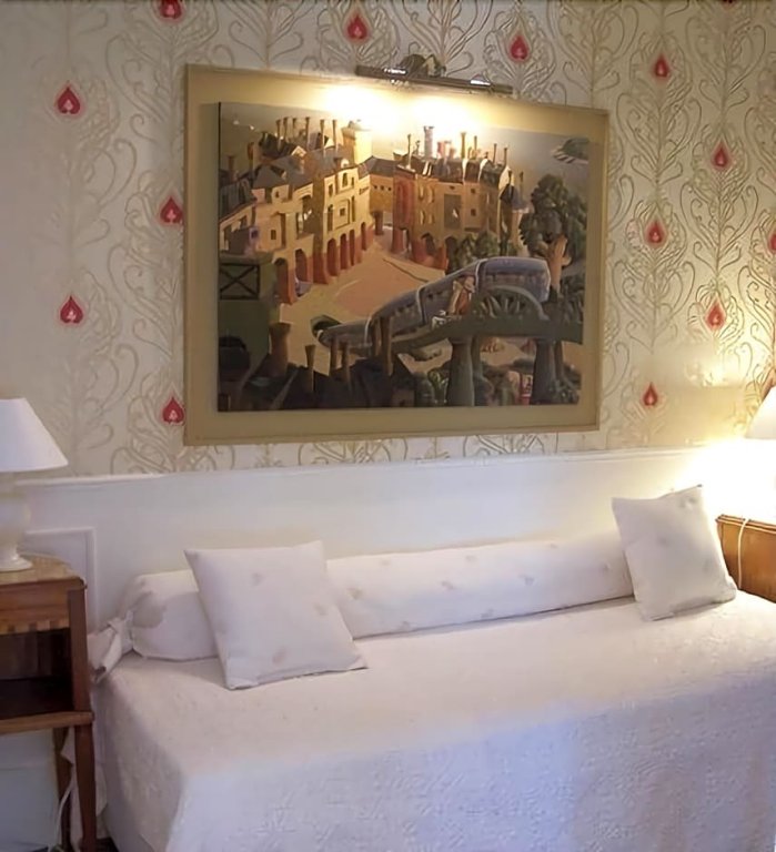 Фото Hotel de l'Abeille Orleans