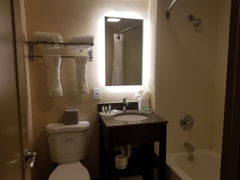 Фото Holiday Inn Poughkeepsie