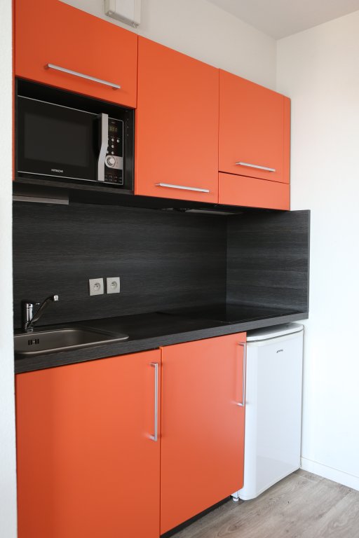 Фото Adonis Paris Sud