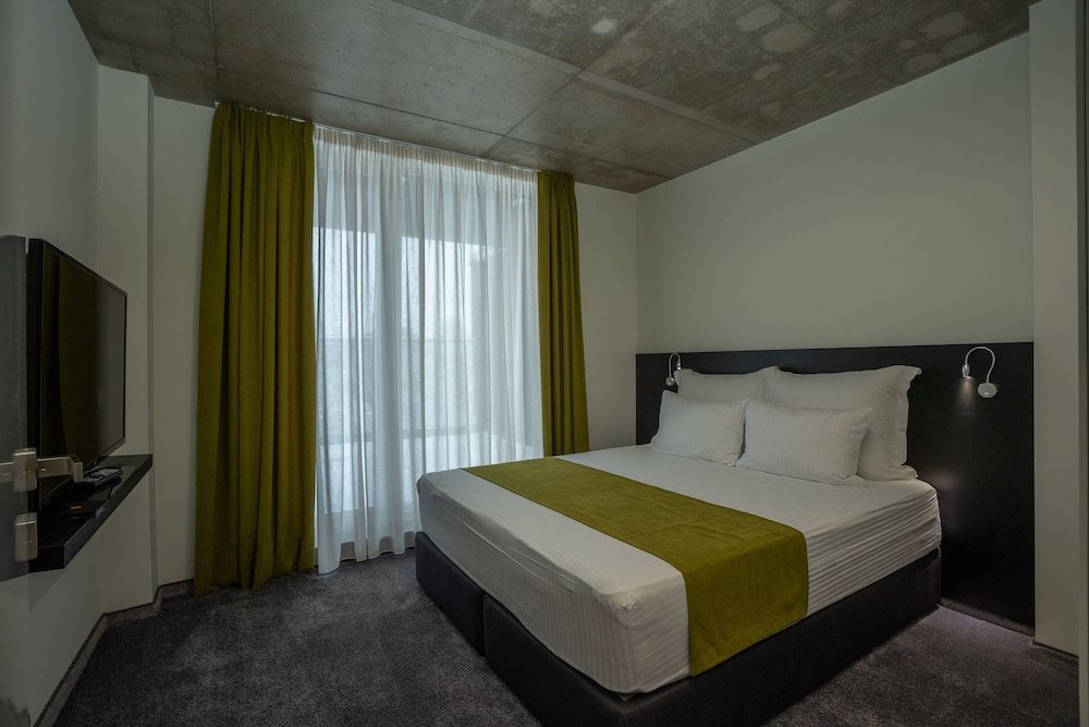 Фото Adella Boutique Hotel