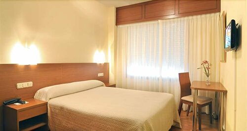 Гостиница Hostal Residencia Fornos в Сантьяго-де-Компостела