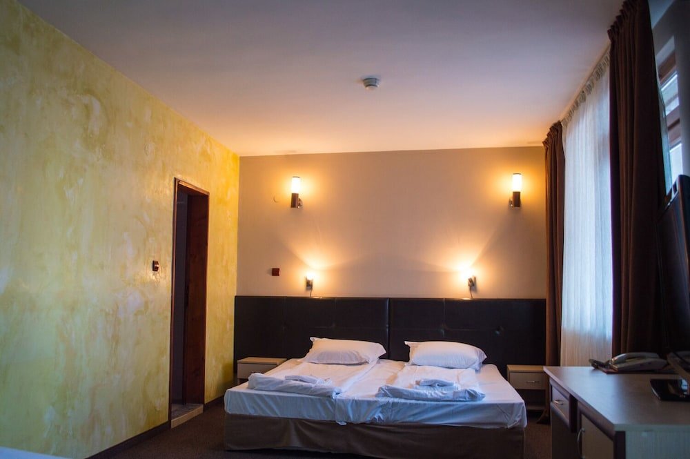 Фото Hotel Rodina