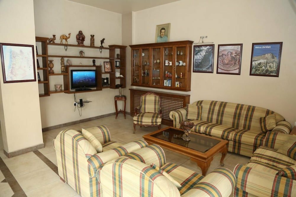Hotel Rumman Hotel Madaba, Madaba, photo