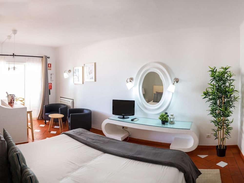 Фото Baluarte da Vila Apartments