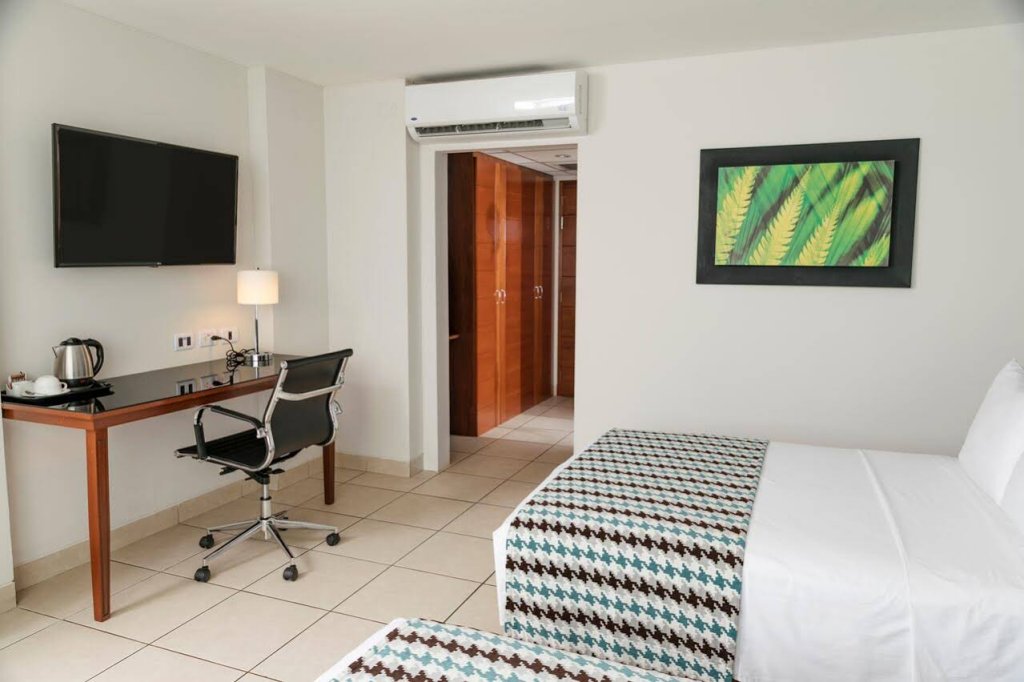 Фото Wyndham Costa del Sol Pucallpa