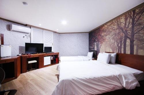 Фото Happy Q Motel