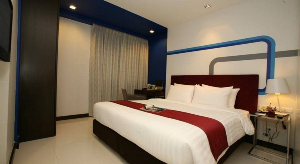 Фото Fx Hotel Metrolink Makkasan