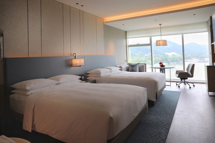 Фото Xuzhou Marriott Hotel Lakeview