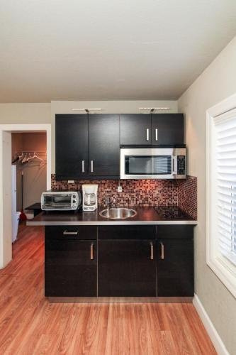 Фото Sun Beach Inn