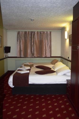 Фото Lane Head Hotel