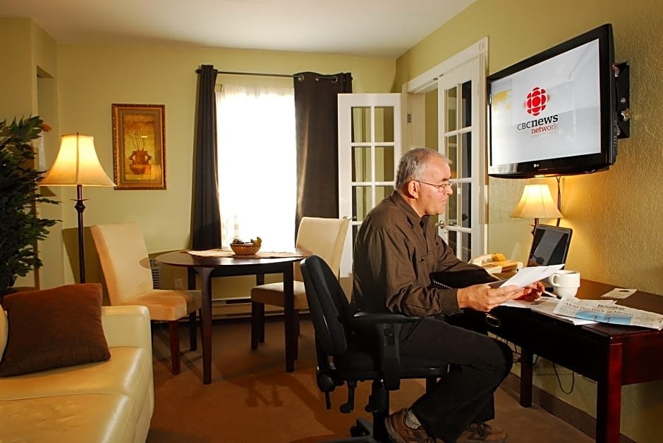 Фото Travelodge by Wyndham Regina