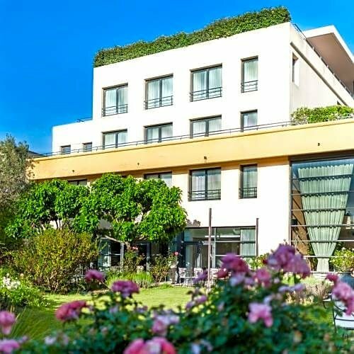 Внешний вид отеля Avignon Grand Hotel в Авиньоне, фото 3