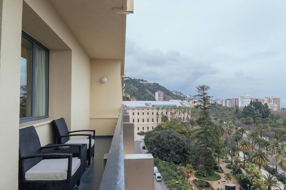 Фото Ac Hotel Málaga Palacio by Marriott
