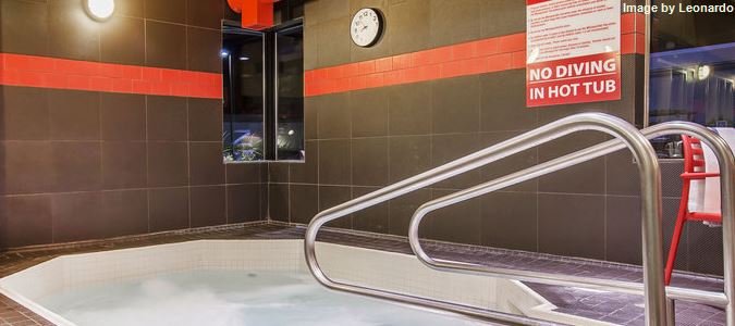 Фото Comfort Suites Kelowna