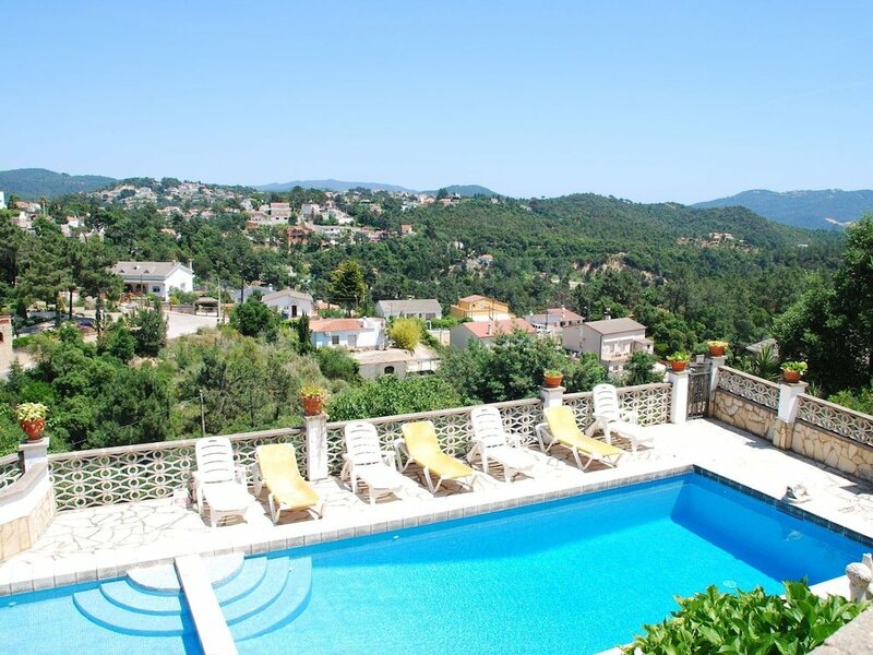 Гостиница Serene Villa In Lloret De Mar With Private Swimming Pool