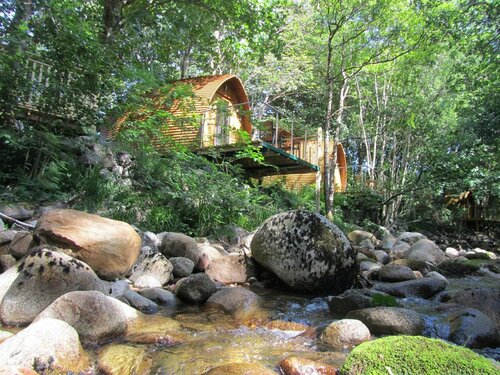 Гостиница RiverBeds Lodges with Hot Tubs