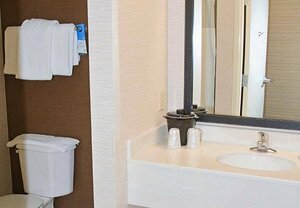 Гостиница Fairfield Inn & Suites by Marriott Butler